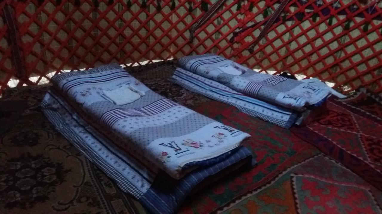 Happy Hostel In Kochkor المظهر الخارجي الصورة