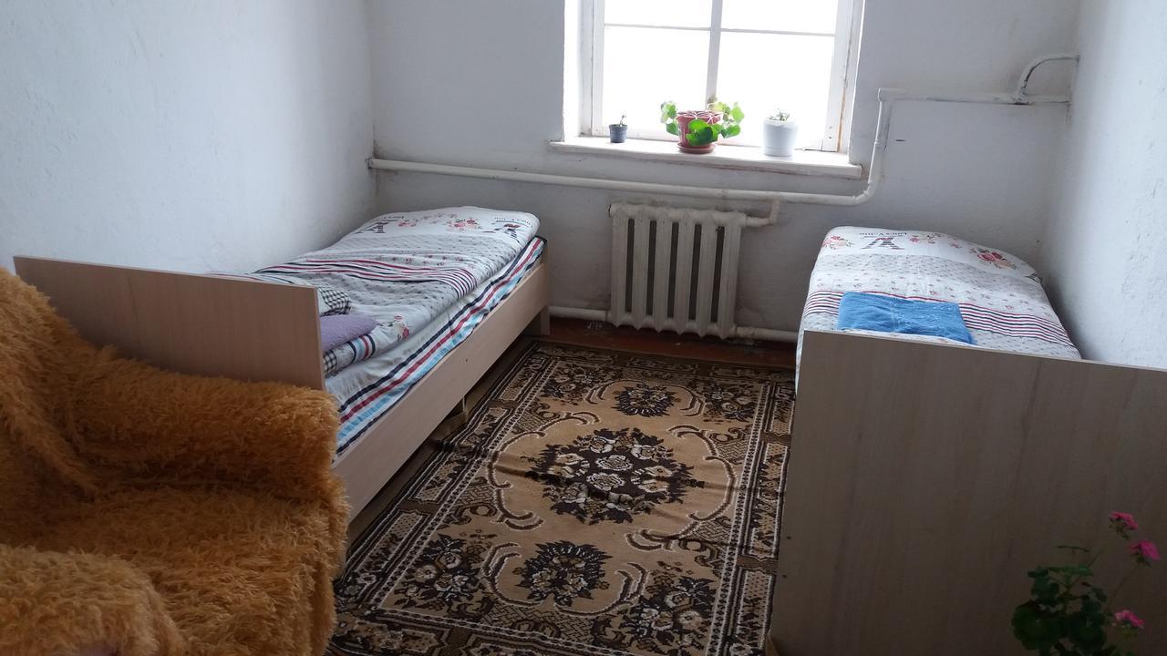 Happy Hostel In Kochkor المظهر الخارجي الصورة