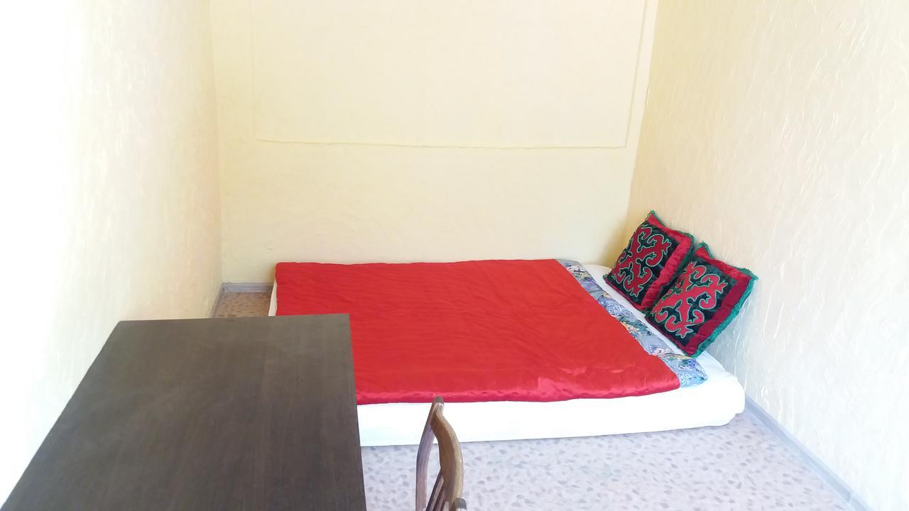 Happy Hostel In Kochkor المظهر الخارجي الصورة